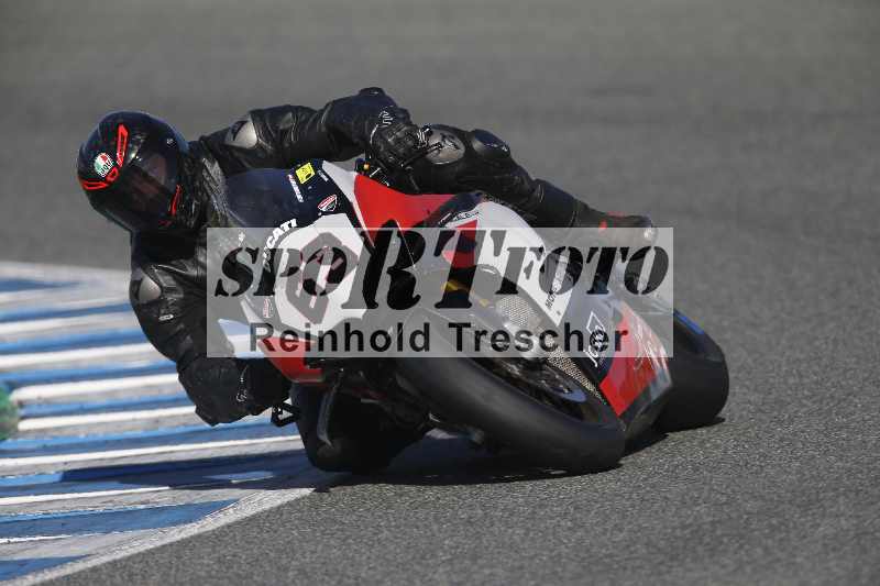 /Archiv-2024/02 29.01.-02.02.2024 Moto Center Thun Jerez/Gruppe schwarz-black/630